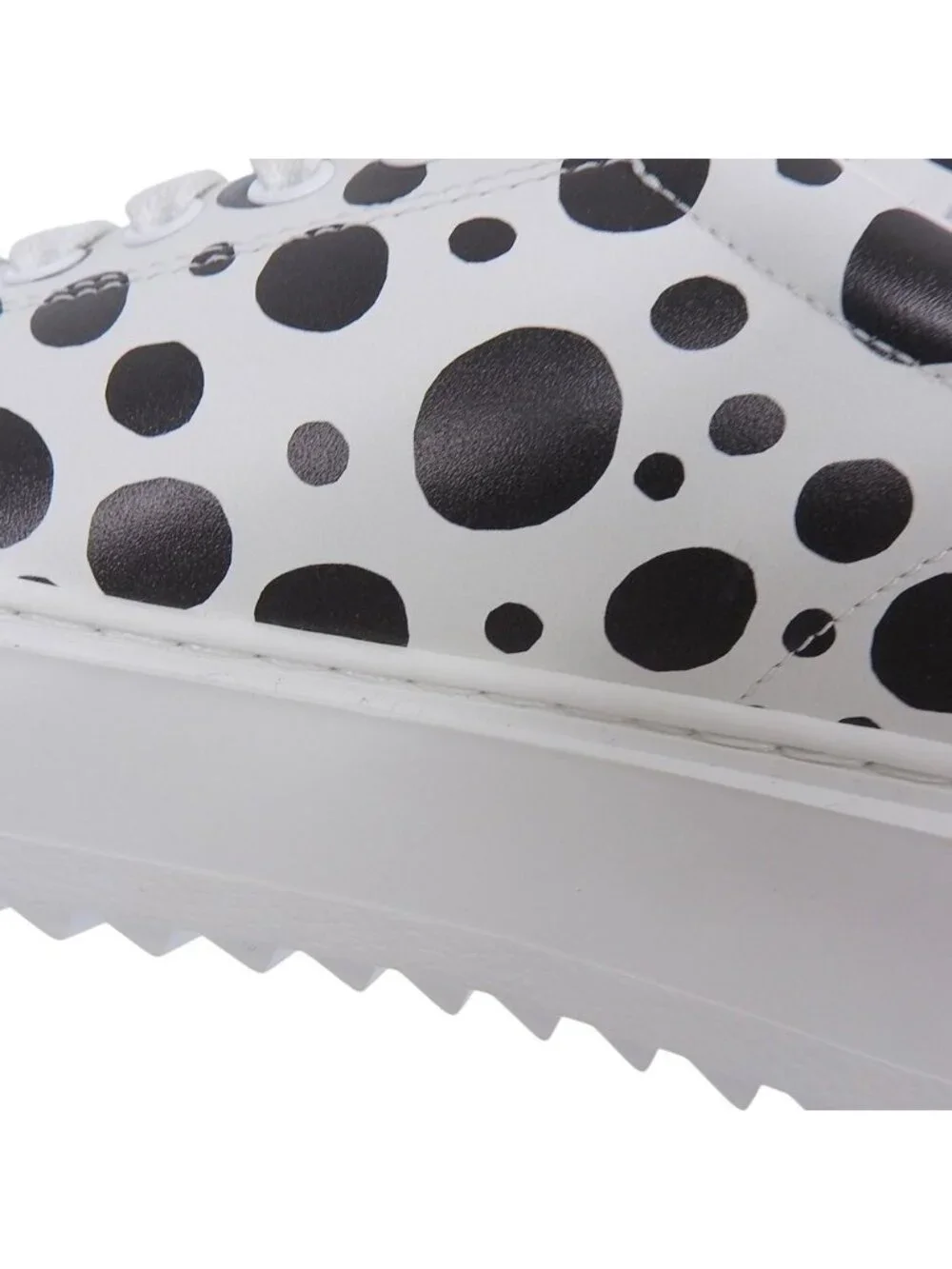 Louis Vuitton category sneakers